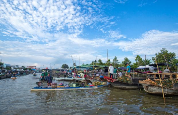 Trading activities at the Nga Nam Floating Market